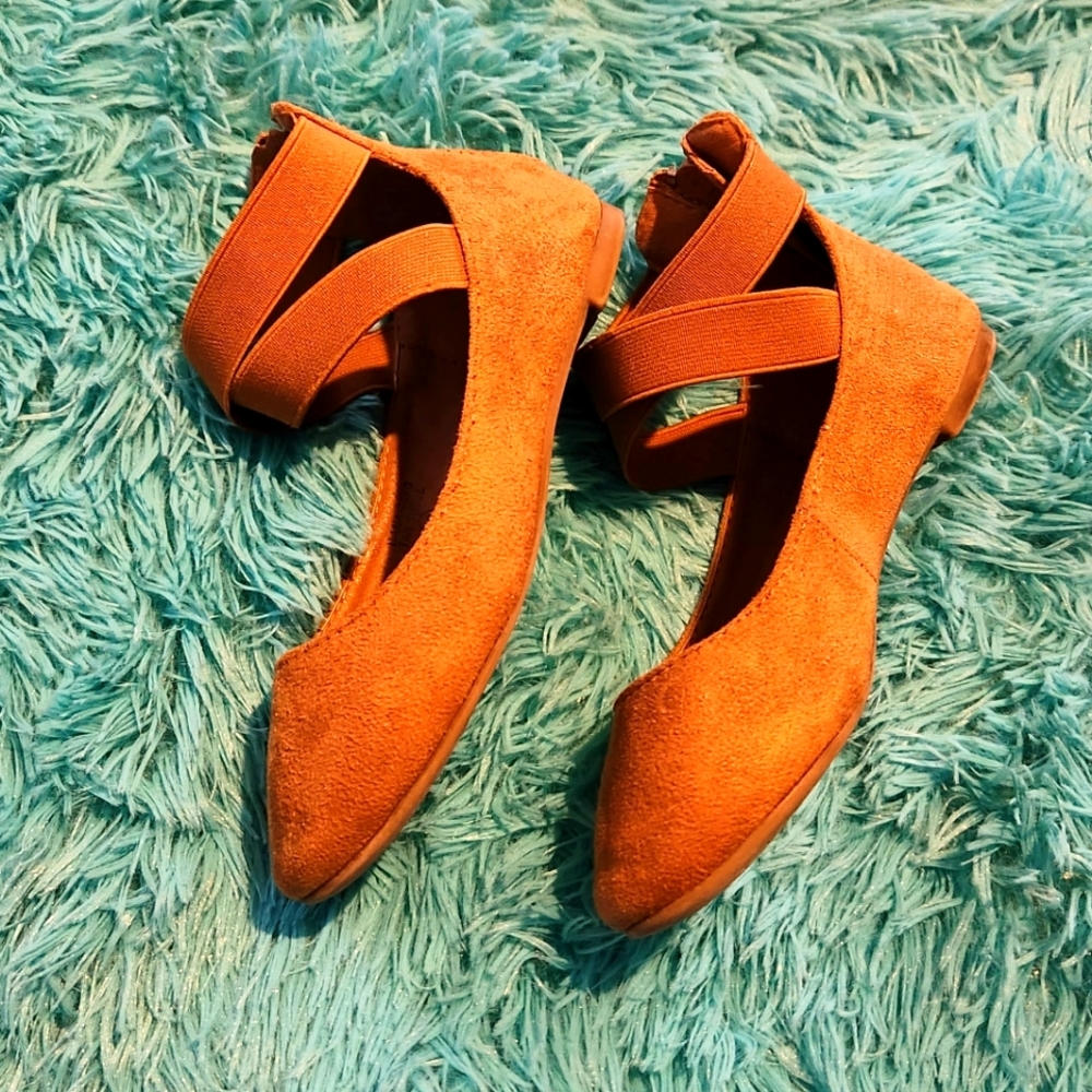 Classic Ballerina Flats with Elastic Crossing Ankle Straps Ballet Flat Yoga Flat